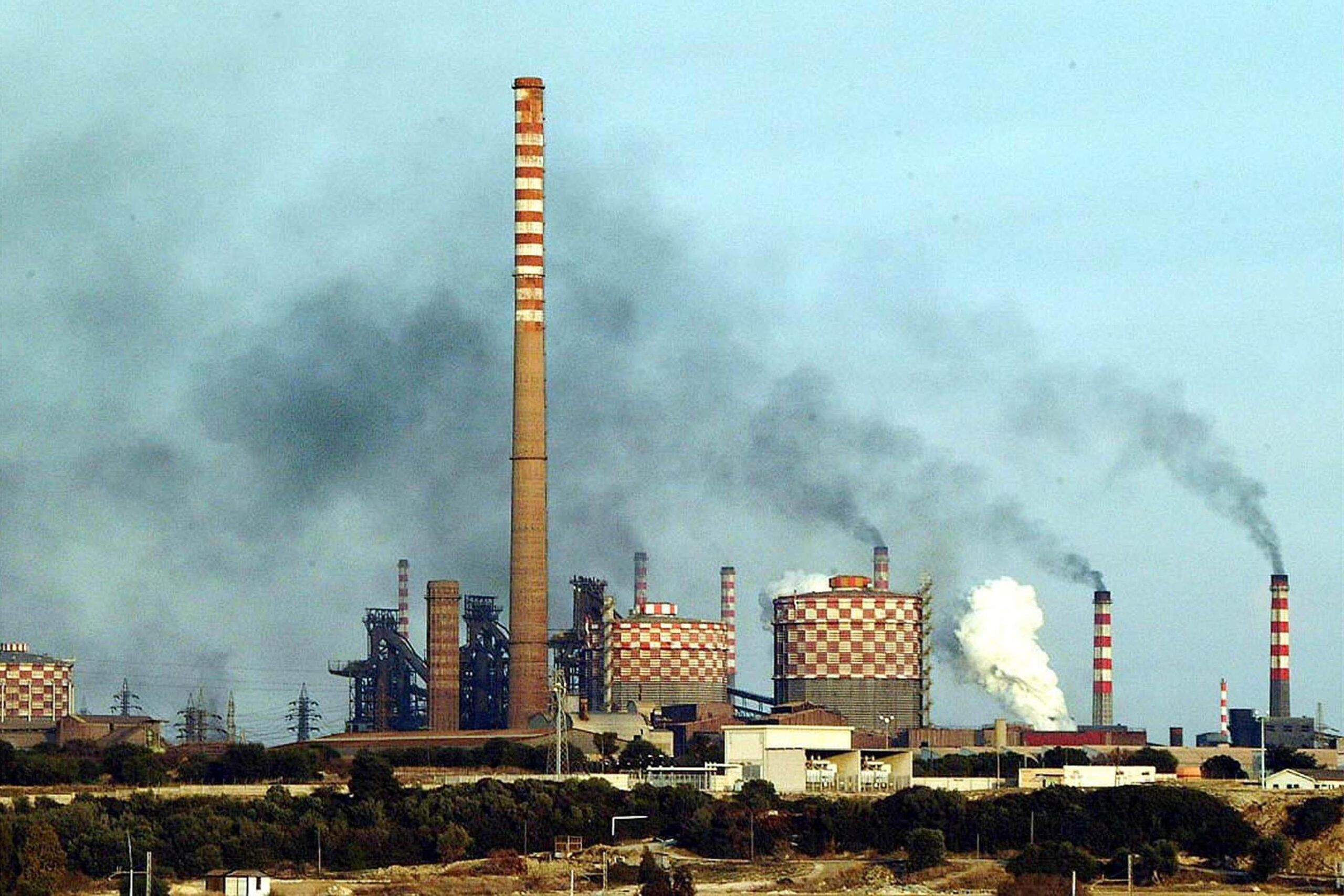 Nota del ministro Urso su Acciaierie Italia (ex Ilva) : aspettiamo risposte immediate dall’azienda